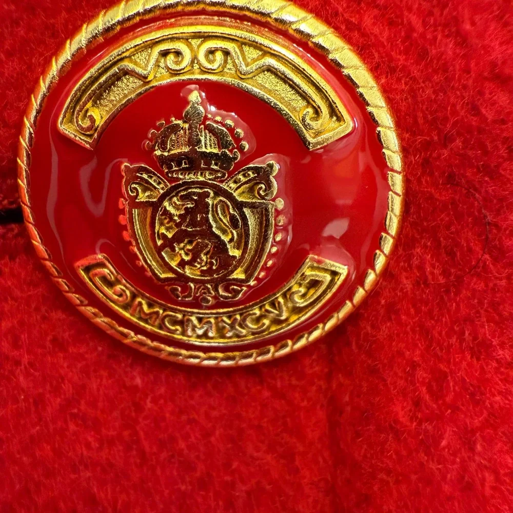 SAKS FIFTH AVENUE RED FLAG FLEURETTE WITH GOLD BUTTONS. RED TOTE INCLUDED - Picture 6 of 7